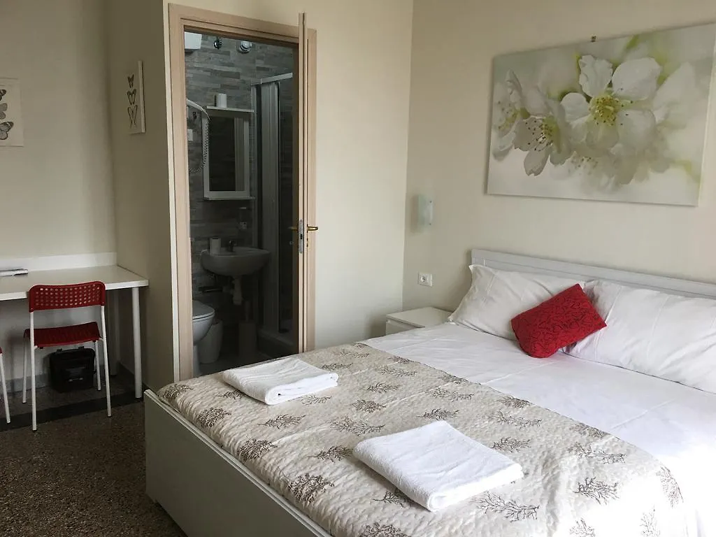 Aliante Turist House 3*, Pisa