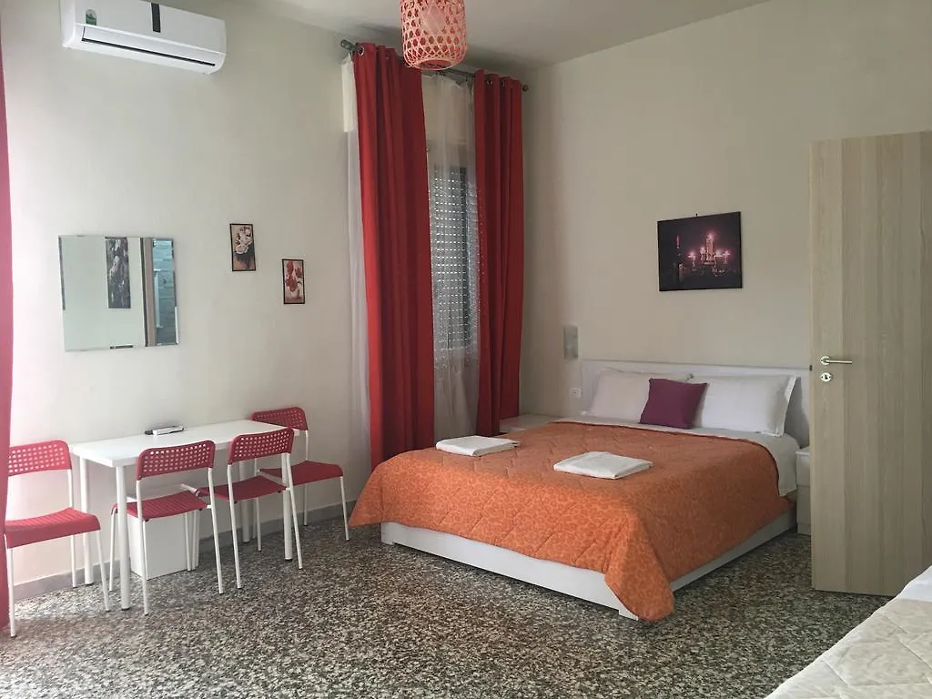 Aliante B&B Pisa 3*,