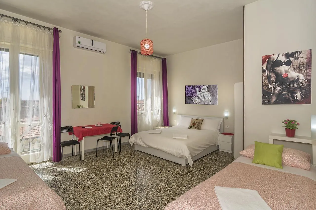 Aliante B&B Pisa 3*,  Italy